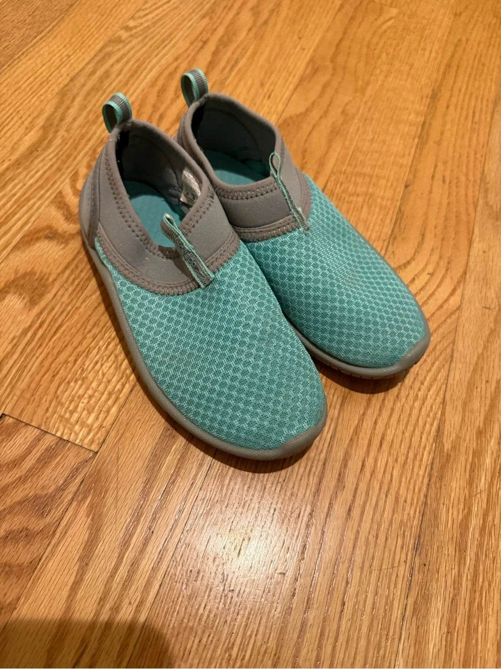 Speedo Kids Aqua Socks / Water Shoes Slip-On Sz 1